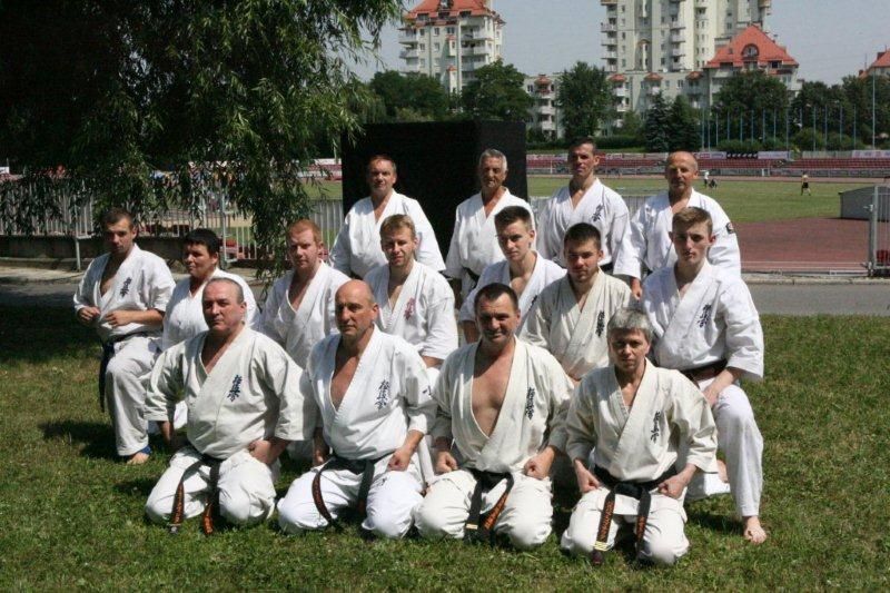 08