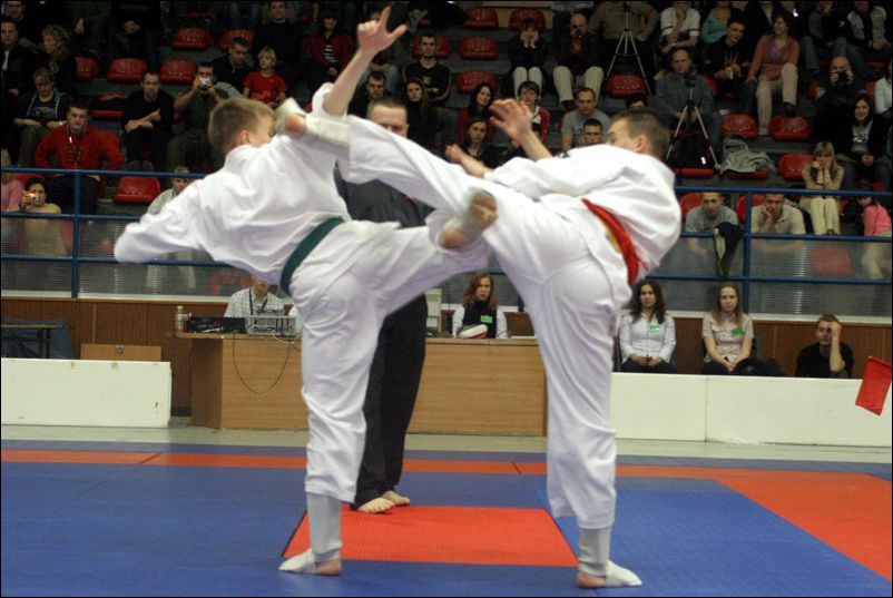 Kumite juniorów m³odszych
