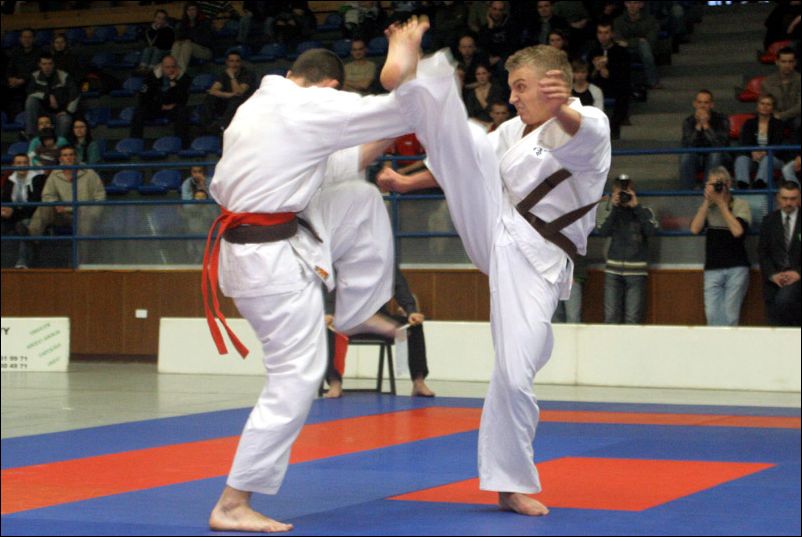 £ukasz Ociepka<br>kakato-otoshi-geri
