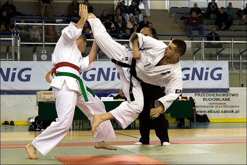 Marcin Miller<br>tobi-ushiro-mawashi-geri