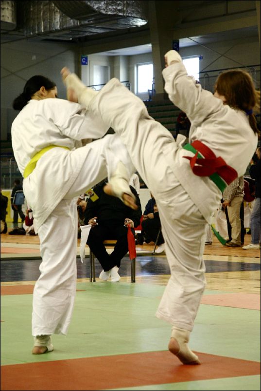 Kumite kobiet<br>lekki kontakt