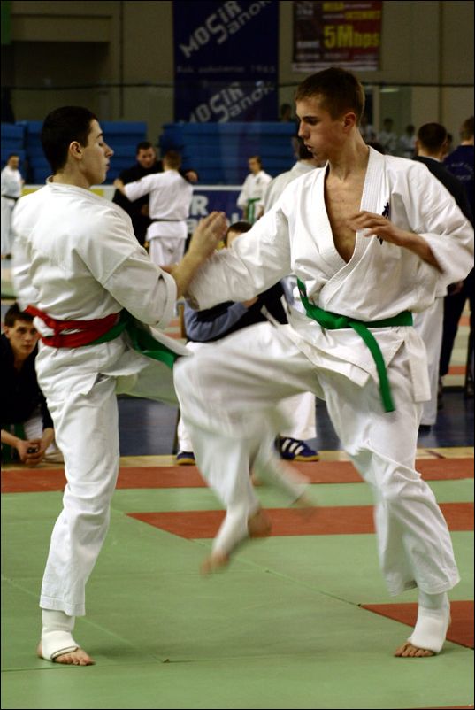 Kumite mê¿czyzn<br>lekki kontakt