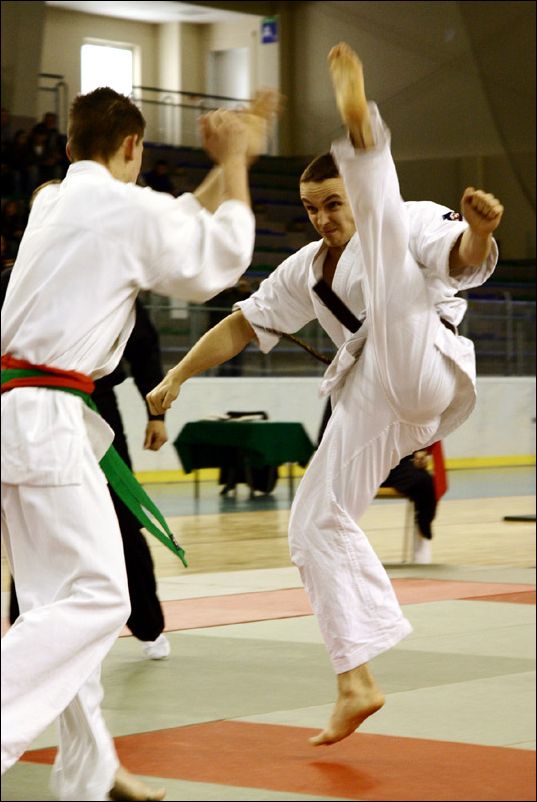Kumite mê¿czyzn<br>kakato-otoshi-geri