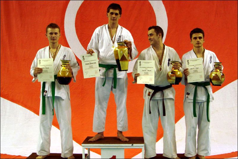 Medalisci kumite mê¿czyzn<br>lekki kontakt