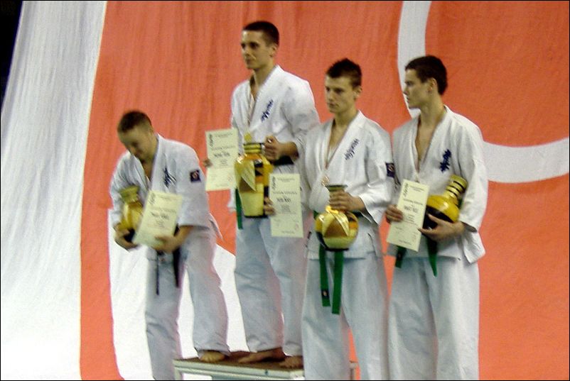 Medalisci kumite mê¿czyzn<br>kat. -65kg