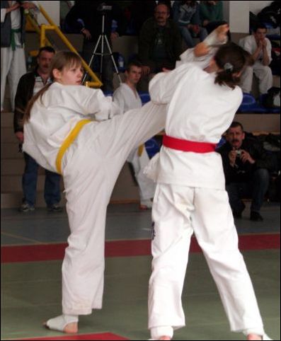Kumite kobiet<br>lekki kontakt