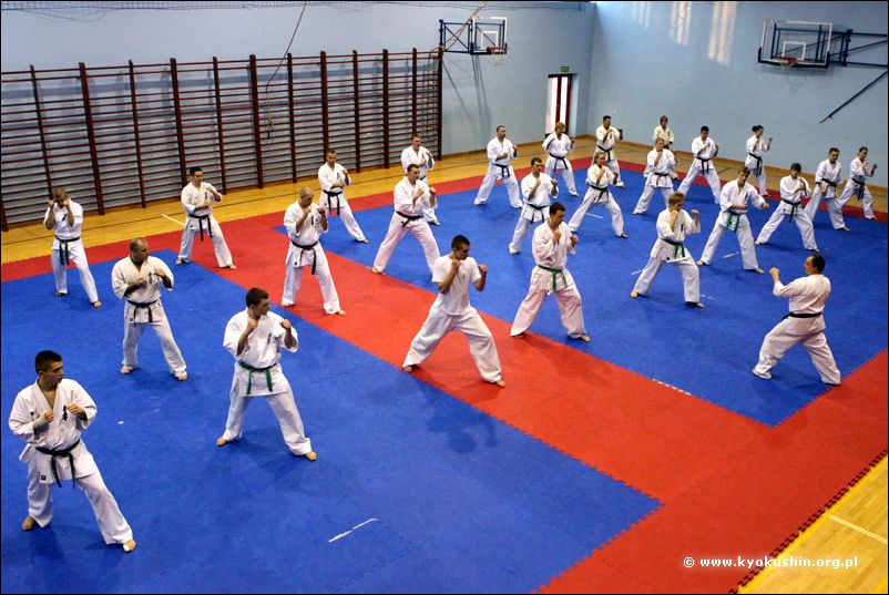 Trening kopniec
