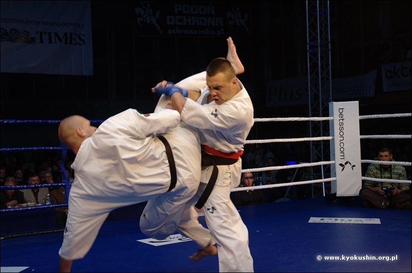 Karol Ciesluk vs<br>Aleksandar Doncic