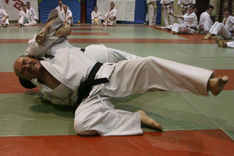 09